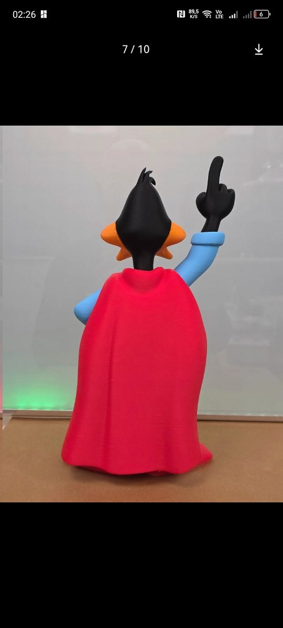 Süperman Kostümlü Daffy Duck Figürü 30cm - Görsel 5