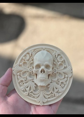 Bej Gotik Erkek Rozeti Kafatası Motifli - Görsel 2