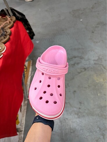 37 Beden Crocs terlik