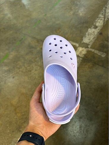 36 Beden çeşitli Renk Crocs terlik