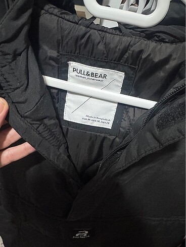 Pull and Bear Kanguru mont