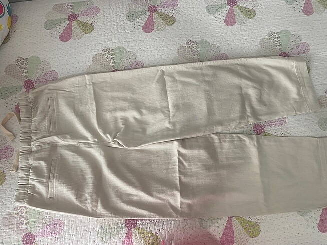 m Beden beyaz renk yüksek bel pantolon