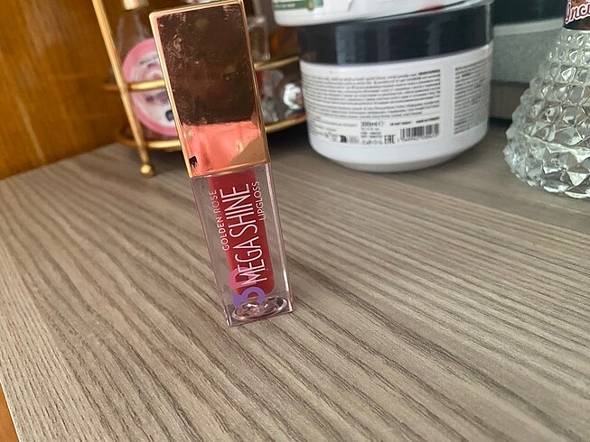 Beden golden rose mega shıne gloss