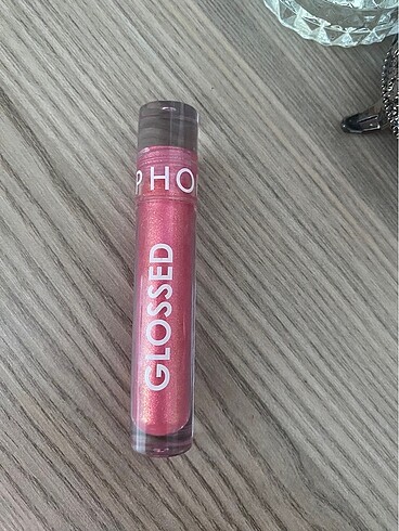 sephora pembe ışıltılı lipgloss
