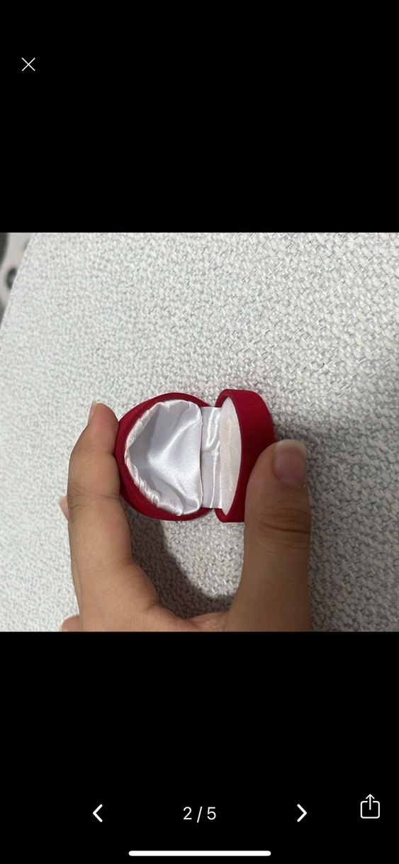 Kırmızı yüzük kutusu - Görsel 2