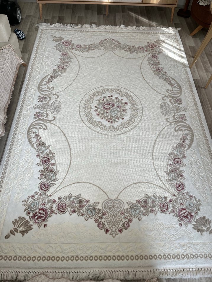Nakışlı Beyaz Klasik Milas  Halı - Görsel 2