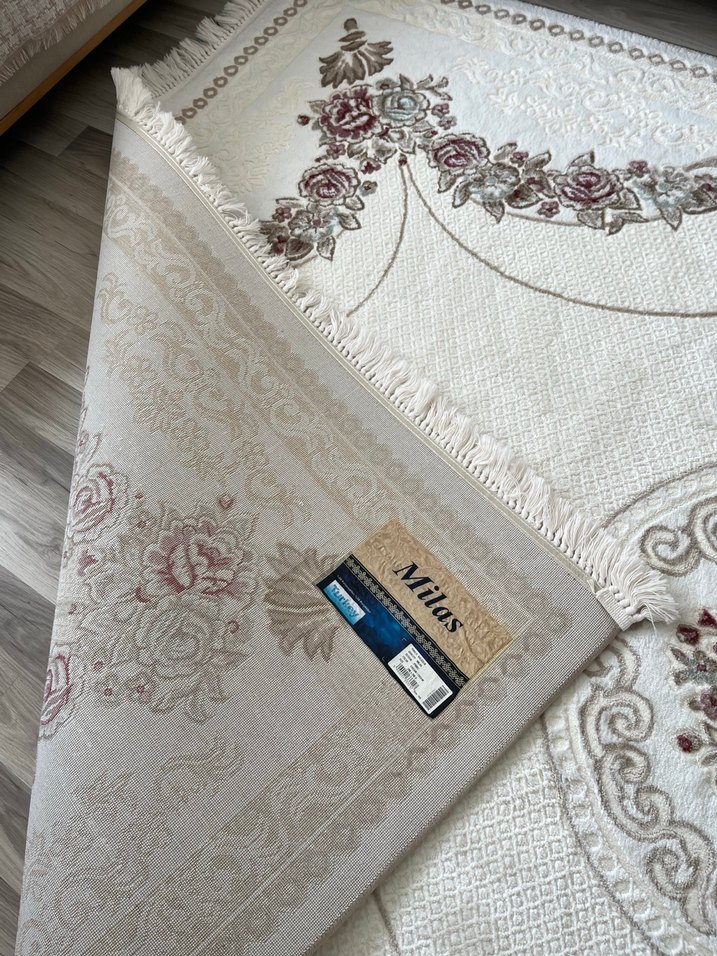 Nakışlı Beyaz Klasik Milas  Halı - Görsel 3