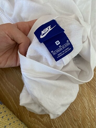 11-12 Yaş Beden Nike tişört