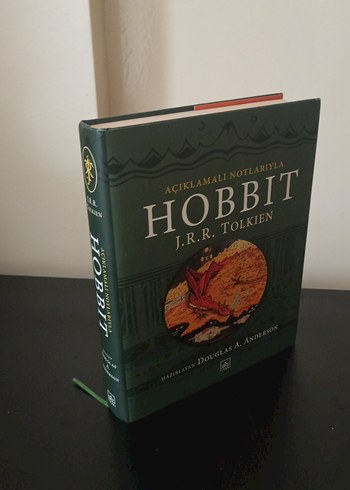 Açıklamalı Notlarıyla Hobbit - J.R.R. Tolkien