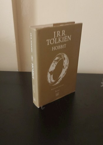J.R.R. Tolkien - Hobbit (3. Baskı)