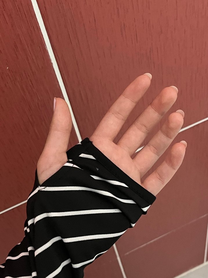 Çizgili Fermuarlı Siyah Kadın Ceket - Görsel 4