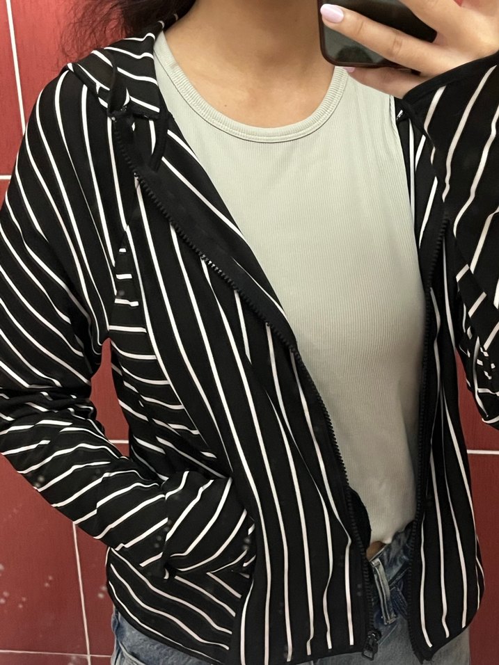 Çizgili Fermuarlı Siyah Kadın Ceket - Görsel 2