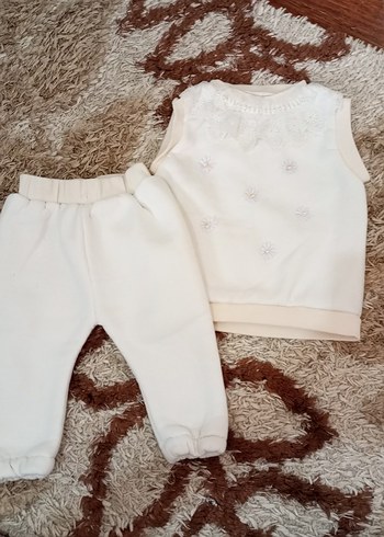 Dantel Detaylı Nakışlı Beyaz Kız Yeleği - Görsel 3