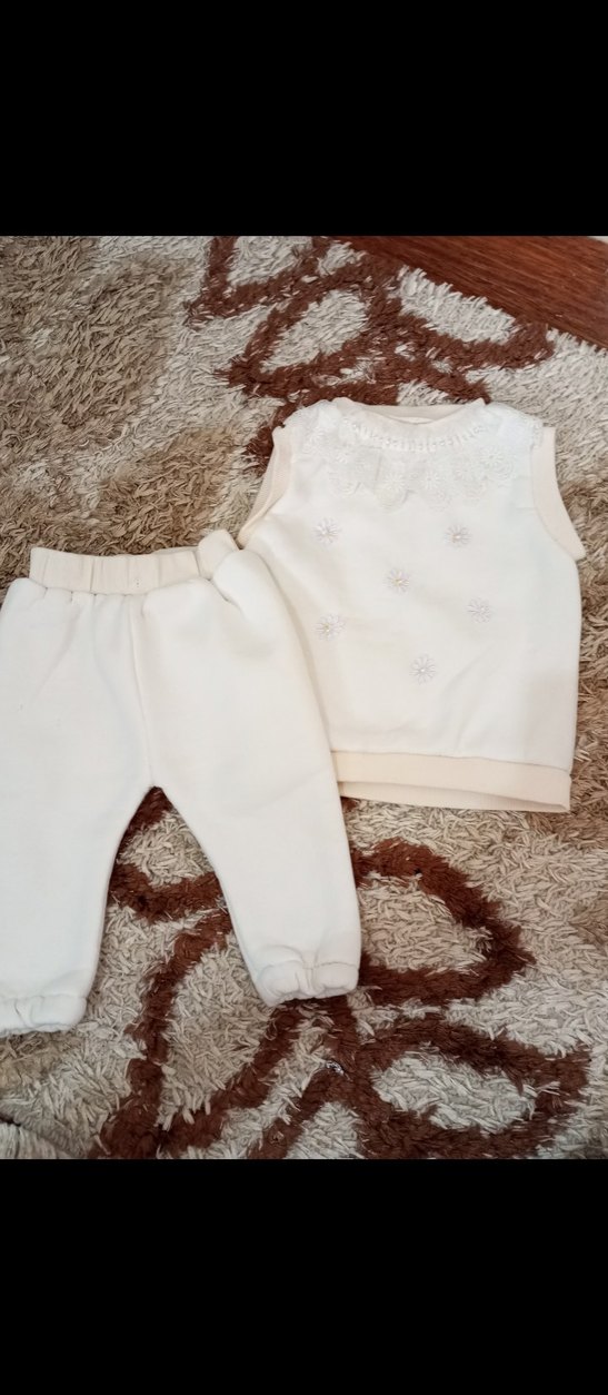 Dantel Detaylı Nakışlı Beyaz Kız Yeleği - Görsel 3