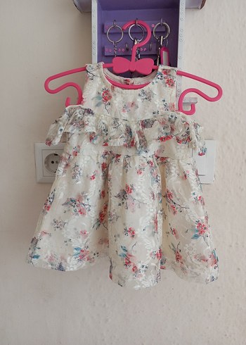 LC Waikiki Kız Çocuk Beyaz Desenli Kolsuz Elbise