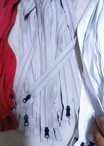 Çeşitli Renklerde Fermuarlar - Street Wear toplu fiyat - Görsel 11