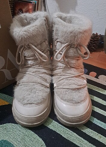 Zara Zara suni yünlü bot