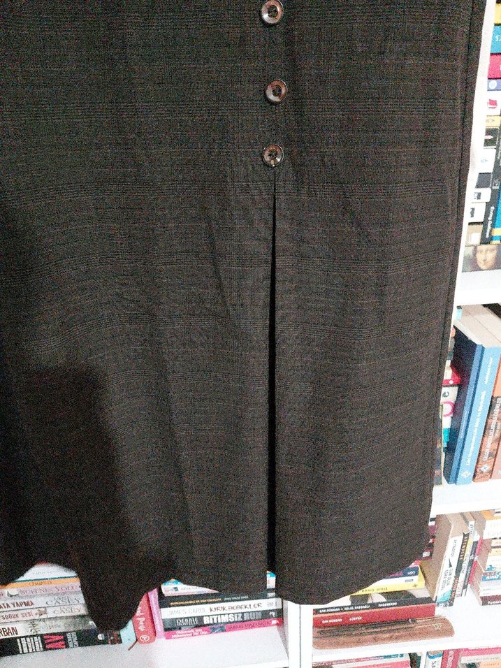 Düğmeli Siyah Midi Kadın Etek - Görsel 4