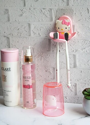 Beden Hello Kitty diş fırçalık