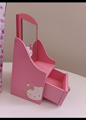 Hello Kitty Hello Kitty takı düzenleyici