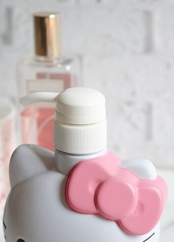 Beden pembe Renk Hello Kitty sabunluk