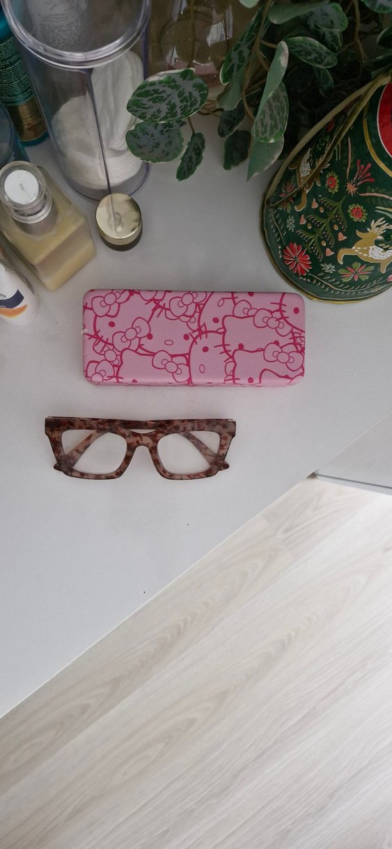 Hello Kitty gözlük kabı - Görsel 2