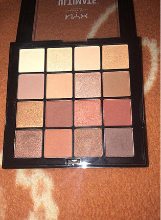 NYX far paleti