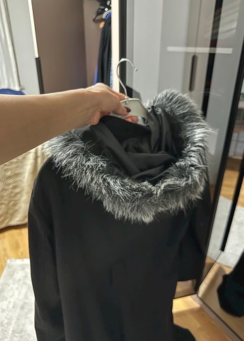 Kürklü Siyah Uzun Gotik Kadın Kaban - Görsel 3