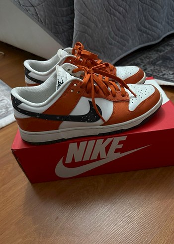 Nike Beyaz Turuncu Bağcıklı Spor Ayakkabı - Görsel 3