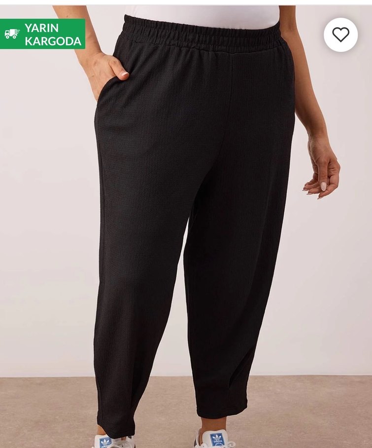 TRENDYOL CURVE Kadın Siyah Rahat Havuç kesim pantolon - Görsel 2