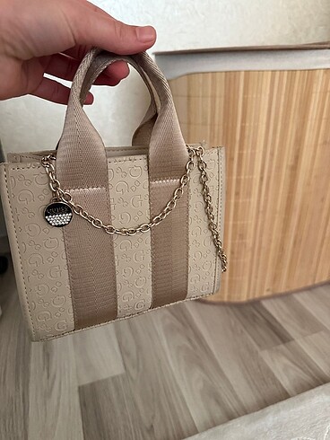 GUESS ÇANTA ORİJİNAL