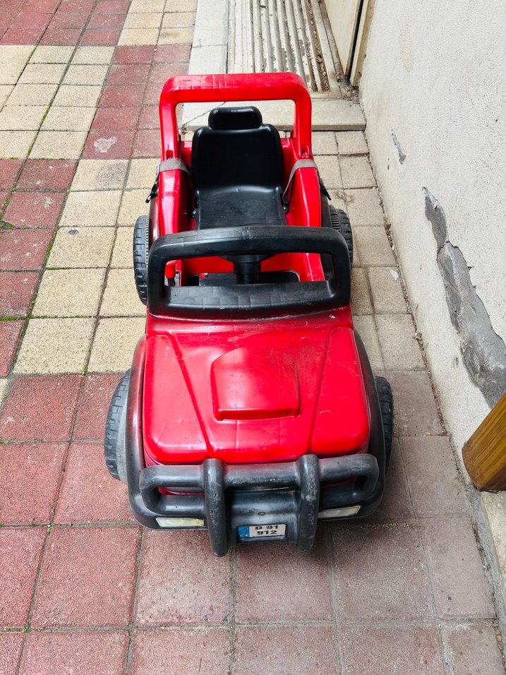 Kırmızı Nitro Elektrikli Binilebilir Araba - Görsel 3