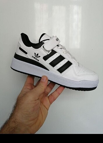 Adidas spor ayakkabı