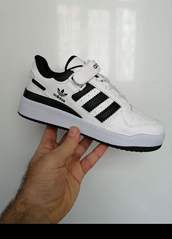 Adidas spor ayakkabı