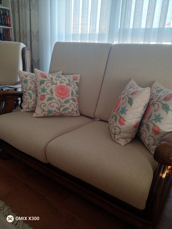 Nakışlı  Görünümlü  Yastık Kılıfı 4  Adet 43 x 43 - Görsel 2