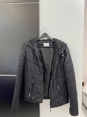 Bershka Mont