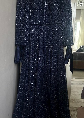 Parlak Lacivert Uzun Kollu  Abiye - Görsel 2