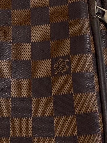  Beden Louis vuıtton paris omuz çantası