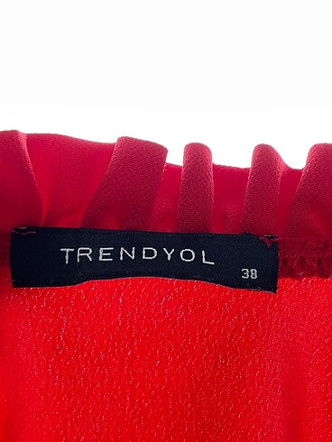 38 Beden kırmızı Renk Trendyol & Milla Bluz %70 İndirimli.