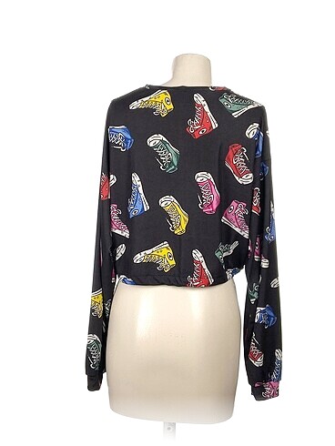 m Beden Diğer Sweatshirt %70 İndirimli.