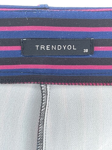 38 Beden çeşitli Renk Trendyol & Milla Kumaş Pantolon %70 İndirimli.