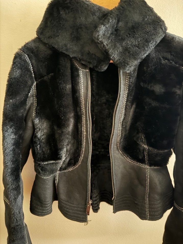 Siyah Süet Kürk Detaylı Gotik Kadın Ceket - Görsel 3