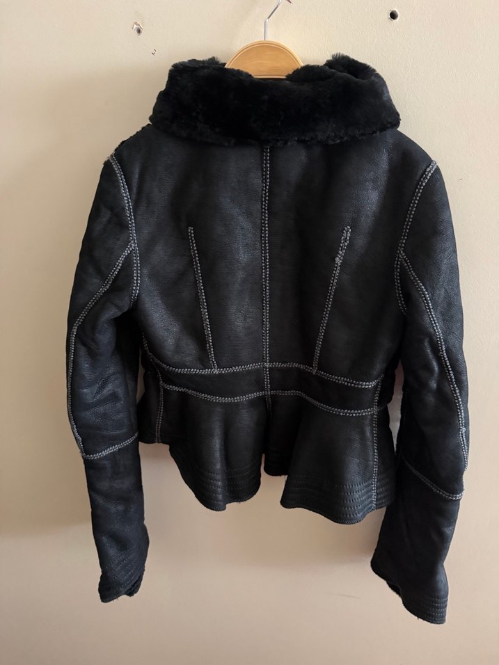 Siyah Süet Kürk Detaylı Gotik Kadın Ceket - Görsel 4