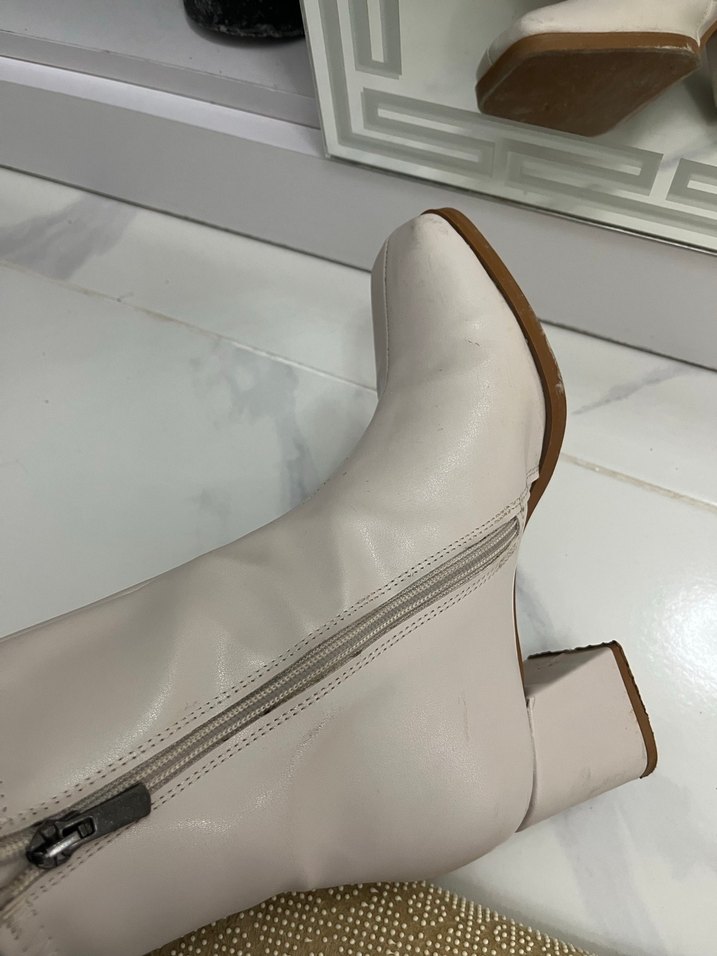 Krem Deri Kadın Topuklu Bot - Görsel 4