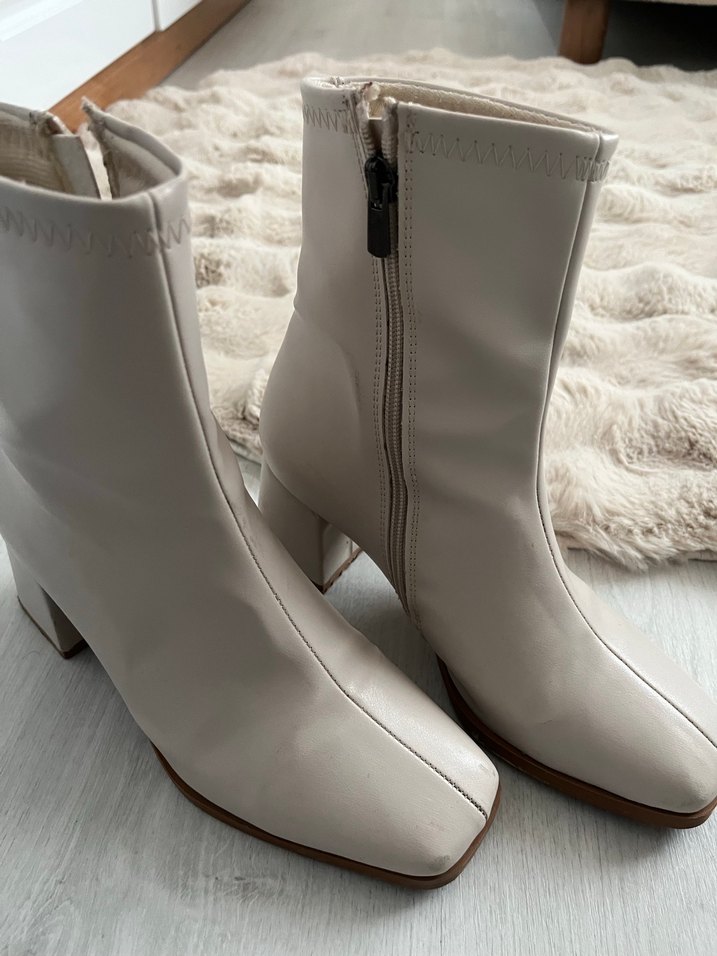 Krem Deri Kadın Topuklu Bot - Görsel 5