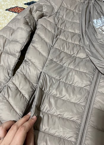 Bej Kadın Şişme Ceket, Fermuarlı, Uzun Kollu - Görsel 3