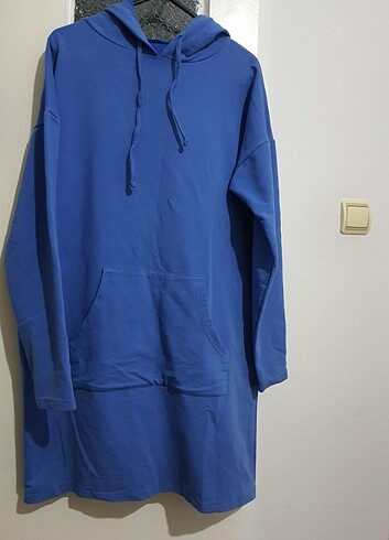 Mavi kapüşonlu tunik