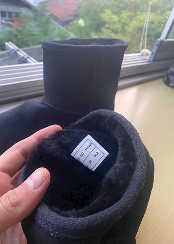 38 Beden siyah Renk Siyah Ugg