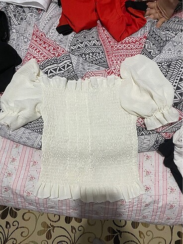 Zara Omzu açık bluz 