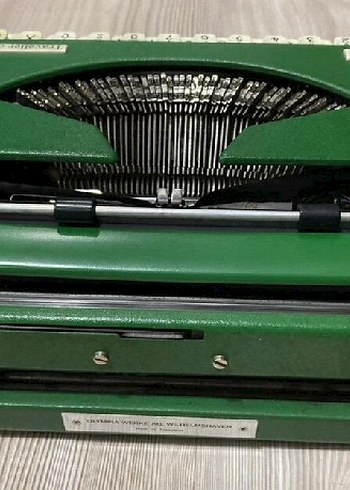 Olympia traveller de luxe daktilo - Görsel 5